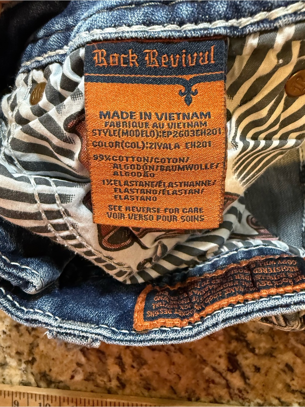 Rock Revival mid Rise ZIYALA EASY Women’s Stretch denim Jean shorts 28 - Picture 5 of 8